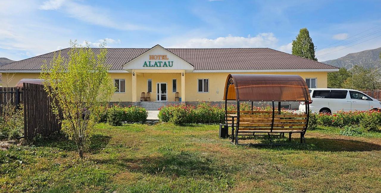 Гостиница Алатау